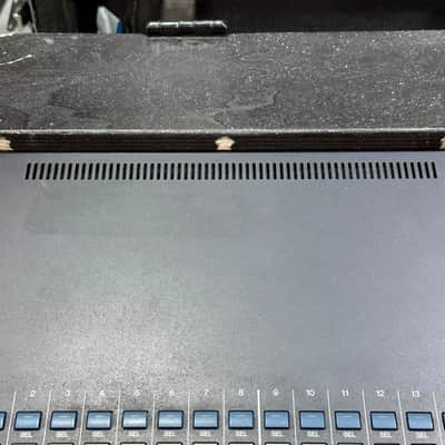 YAMAHA LS9-32 32-Channel Digital Mixing Console Live Sound Mixer (ONE) THS image 8
