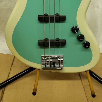 Warmoth Jazz Bass -- Surf Green and Cream image 1