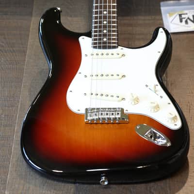 MINTY! 2016 Fender Limited Edition American Standard Stratocaster 3-Color Sunburst w/ Solid Rosewood Neck + OHSC image 2