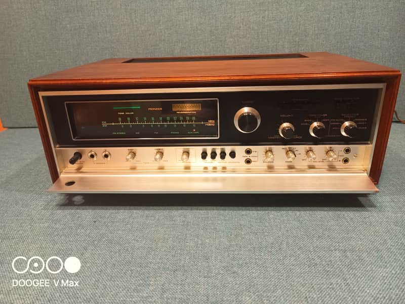 Pioneer SX 9000 1970 - Oiled walnut image 1