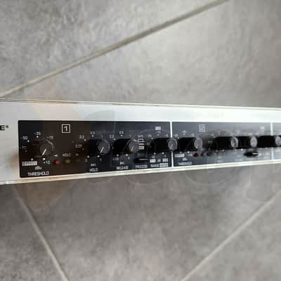 Behringer MULTIGATE XR1400 image 4