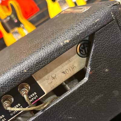 1970 Fender Deluxe Reverb-Amp image 7
