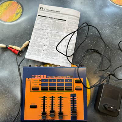 BOSS ボーズ　VT-1 ボイストランスフォーマー VT-1 Voice Transformer - Boss VT-1 Voice Transformer - Audiofanzine
