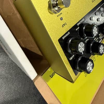 Strymon Volante Magnetic Echo Machine 2019 - Present - Green image 3