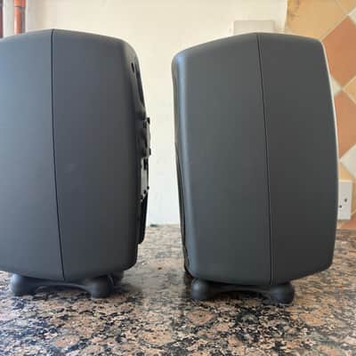 Genelec 8030A 5" Powered Nearfield Studio Monitor (Pair) 2005 - 2013 - Gray image 5