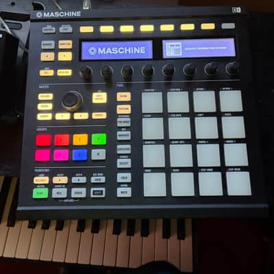 Native Instruments Maschine MKII 2010s - Black image 1