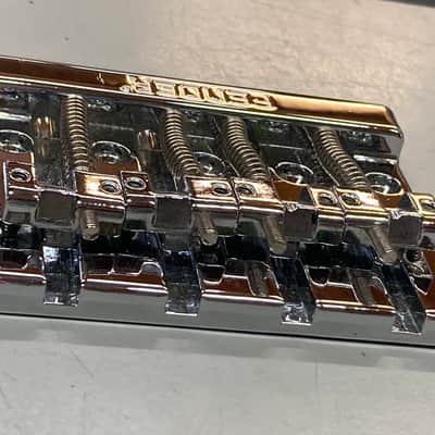 Used Fender 099-4407-000 HiMass 4-String Bass Bridge Assembly with Zinc Saddles 2010s - Chrome image 5