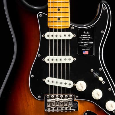 Fender American Professional Classic Stratocaster 3 Color Sunburst image 6