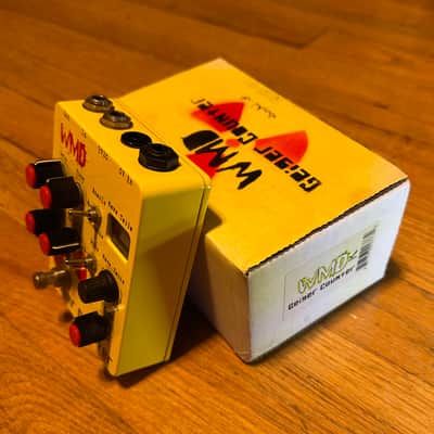 WMD Geiger Counter Bass Mod 2010s - Yellow image 5