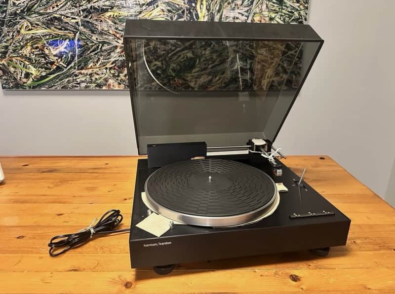 Harman Kardon ST-8 Turntable Linear Tracking W/ Dustcover Original Box Incl