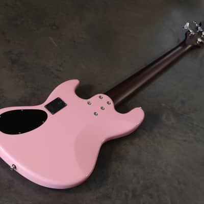 Maruszczyk Elwood L 2023 - Shell Pink image 2