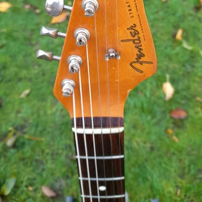 Fender AVRI Stratocaster 1983 - Sunburst image 4