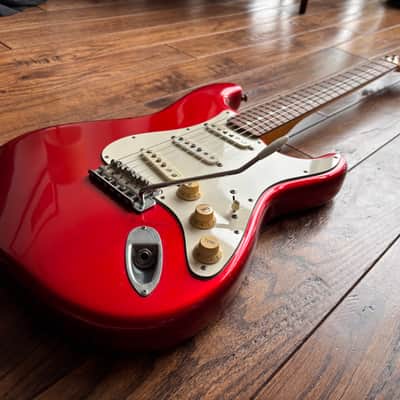 1984 Fender ST-62 Stratocaster ‘E’ Serial 1962 Reissue Candy Apple Red MIJ Fujigen Factory image 4