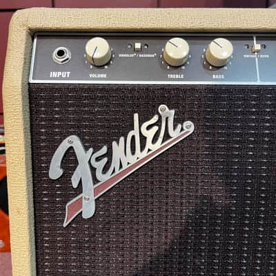 Used Fender Super Sonic 1x12 Guitar Combo Amp Blonde, 60w image 8