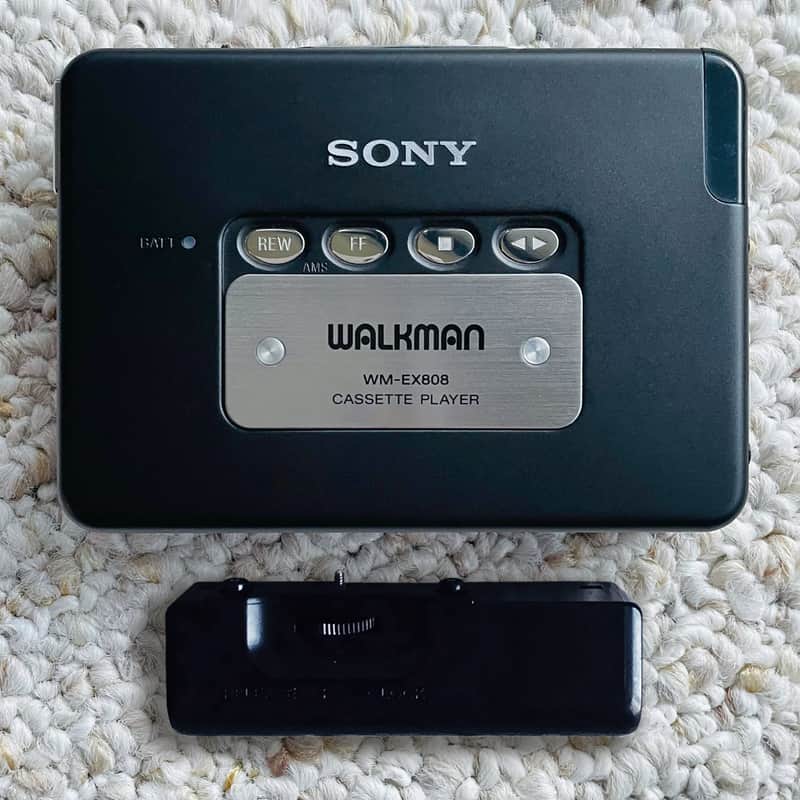 SONY WM-EX808 カセットプレーヤー SONY WM-EX808 1993 Walkman W/Accessories Cassette Player Made in