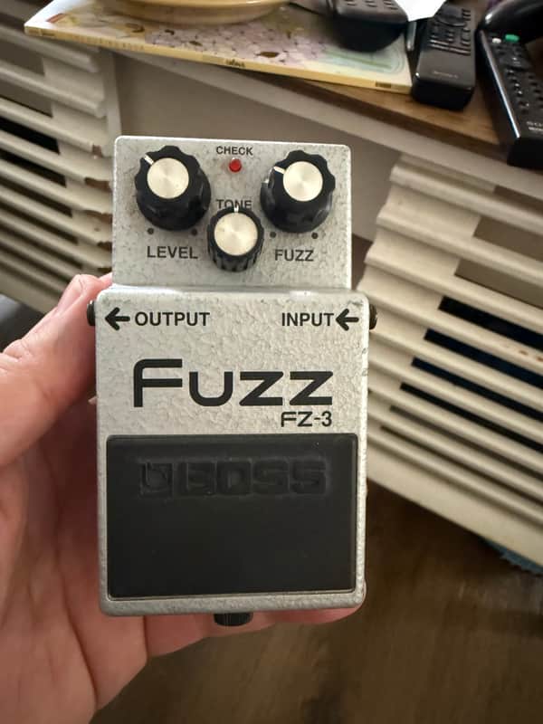 Boss FZ-3 Fuzz | Reverb