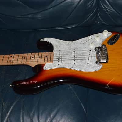 G&L George Fullerton Signature Legacy 2000 - 3 Tone Burst image 5