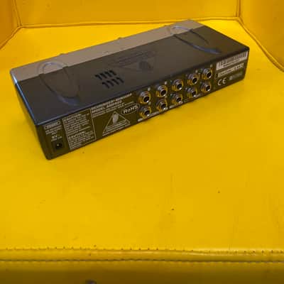 Behringer MiniAmp AMP800 4-Channel Stereo Headphone Amplifier 2001 - Present - Standard image 2
