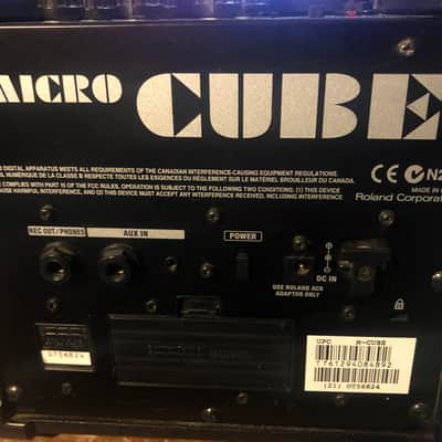 Roland Micro Cube 2-Watt 1x5" Guitar Combo 2004 - 2014 - Black image 7