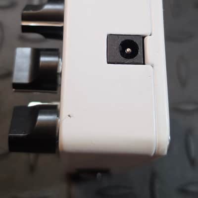 JHS 3 Series Phaser 2021 - Present - White Phase image 4