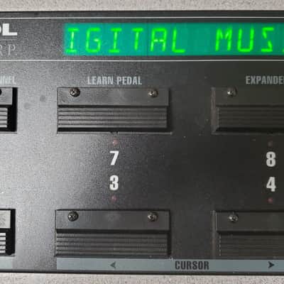 Digital Music Ground Control MIDI Foot Controller w/ gig bag image 8