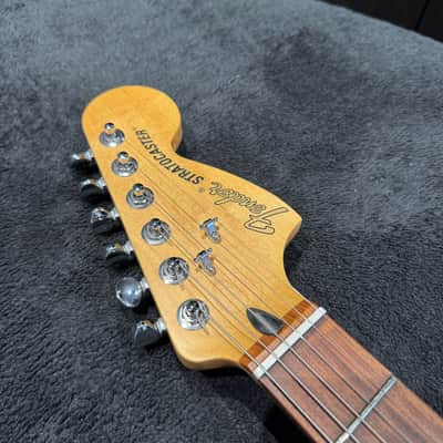 Fender Deluxe Roadhouse Stratocaster with Pau Ferro Fretboard 2018 - 2021 - Mystic Ice Blue image 8