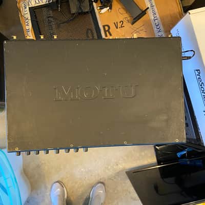 MOTU Traveler Firewire Audio Interface 2000s - Black image 10