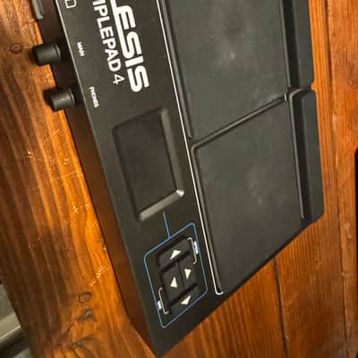 Alesis SamplePad 4 Compact 4-Pad Percussion and Sample-Triggering Instrument 2010s - Black image 4