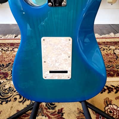 1995 Fender Stratocaster Plus Deluxe - Rare Blue Burst - Upgraded Noiseless Pickups & Tweed Case image 7