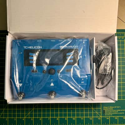 TC-Helicon VoiceLive Play Vocal Effects Processor Pedal with Original Box & PSU image 4