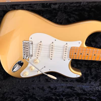 Fender Lincoln Brewster Stratocaster 2022 - Aztec Gold image 2