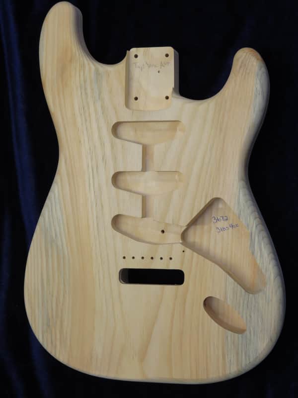 1 Piece 40yr Aged Pine Strat Style body - 3lbs 4oz #3672 *IMPORT CHARGES INCLUDED image 1