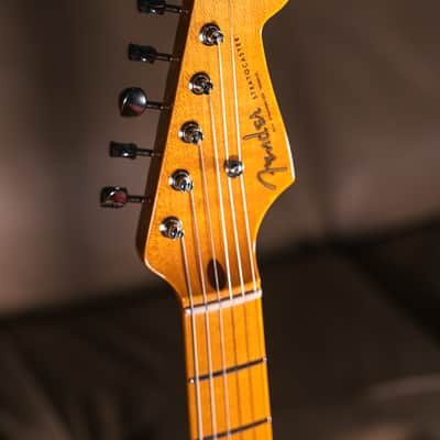 Fender Custom Shop LTD 70th Anniversary '54 Stratocaster NOS in Wide-Fade 2-Color Sunburst, Pre-Owned image 6