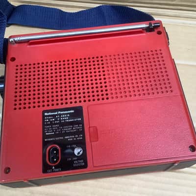 National Panasonic GX 300 vintage Radio Japan Red RF 888JB portable Radio image 6