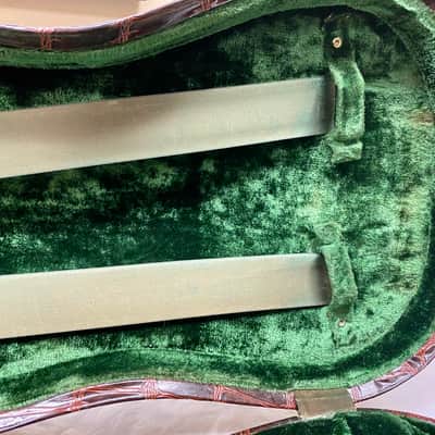 Lifton Faux Alligator Leather Shaped 4/4 Violin Case image 5