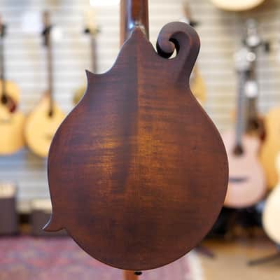 Eastman MD314 F-Style Oval Hole Mandolin Classic Finish w/Padded Gig Bag image 3