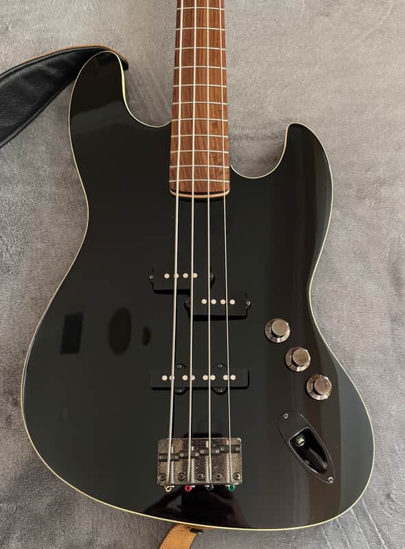 Fender MIJ Hybrid II Jazz Bass | Reverb