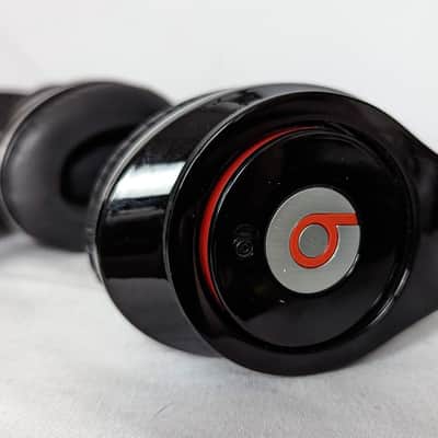 Monster Beats by Dr. Dre Studio High-Definition Isolation Headphones image 9