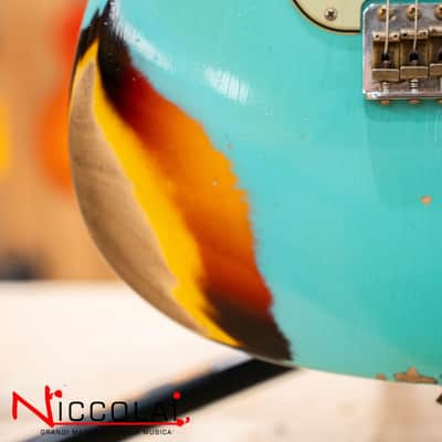 Fender Custom Shop Limited Edition '62 Strat - Heavy Relic - Faded Aged Sea Foam Green Over 3-Color Sunburst image 8