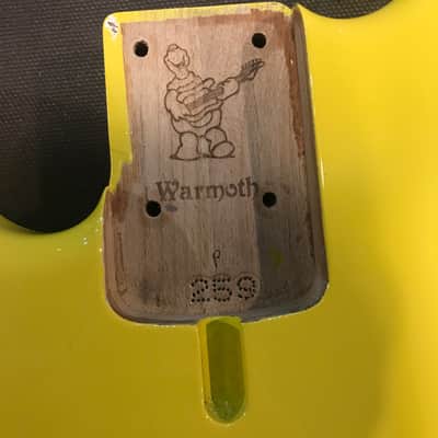 Warmoth P-Bass Body 2000s - Yellow image 10