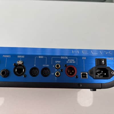 Line 6 Helix Floor Limited Edition 2019 - Lightning Blue image 12