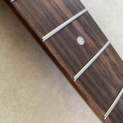Roasted Maple / Rosewood Stratocaster neck - Nitro Satin - SS Frets - Bone nut image 15
