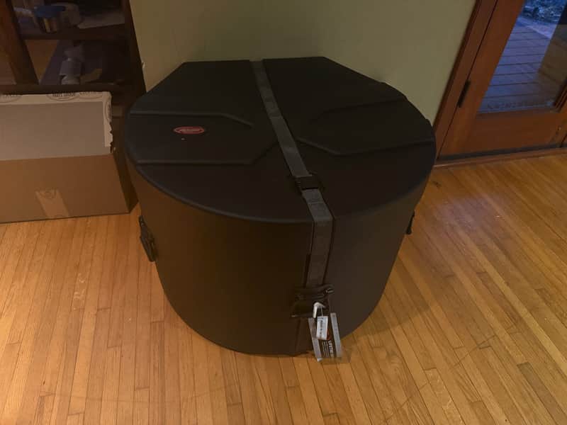 SKB Cases 1SKB-D1626 Roto-Molded 16" x 26" Bass Drum Case UPC 789270162600 image 1