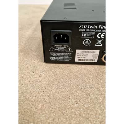 Universal Audio Twin-finity 710 - Preamps - Silver - Excellent image 9