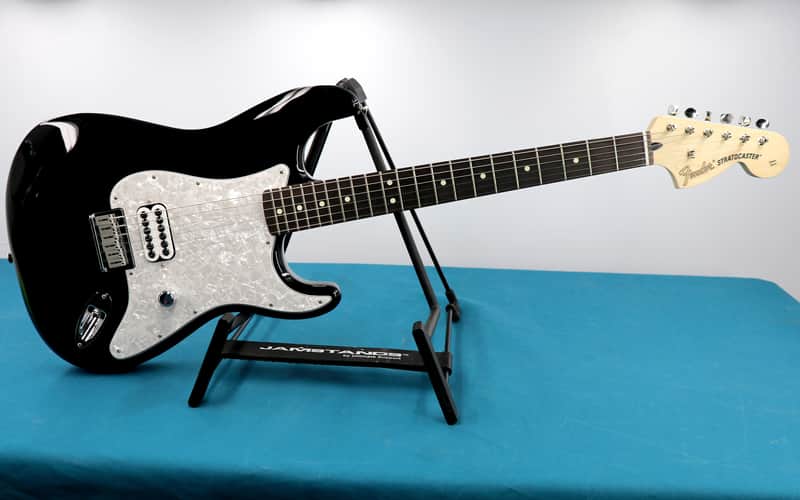 Fender Limited Edition Tom DeLonge Signature Stratocaster 2023 - Black image 1