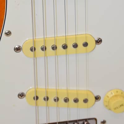 1994 Fender Standard Stratocaster Electric Guitar, Rosewood Fingerboard, 3-Color Sunburst image 7
