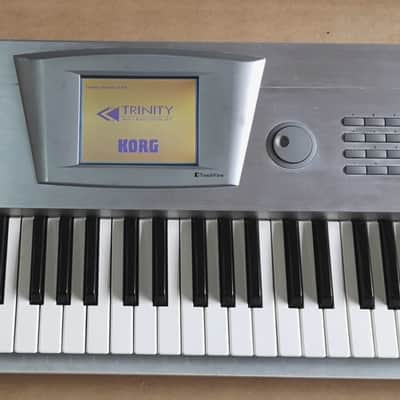 Korg Korg Trinity 61 / Hard Case / Synthonia Library