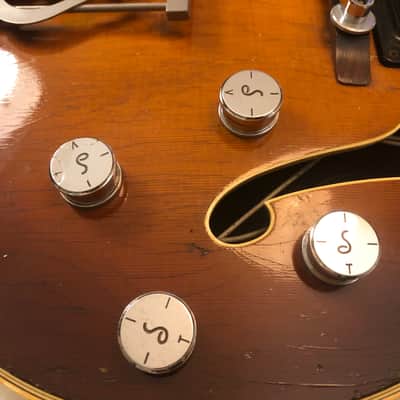 Selmer Emperor 1967 Sunburst image 3