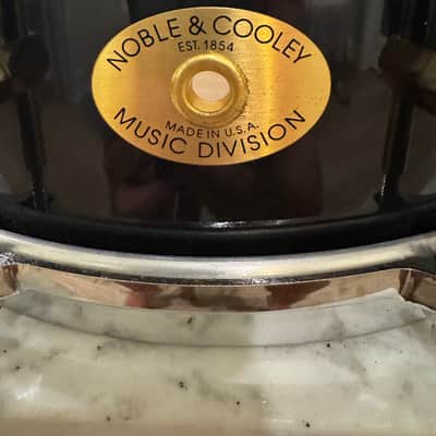 Noble&Cooley 5x14 SS Classic Solid Shell Snare Drum - Black Laquer image 2