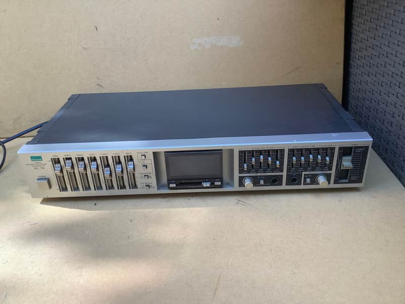 SANSUI RG-710 STEREO REVERB GRAPHIC EQUALIZER RARE VINTAGE image 1